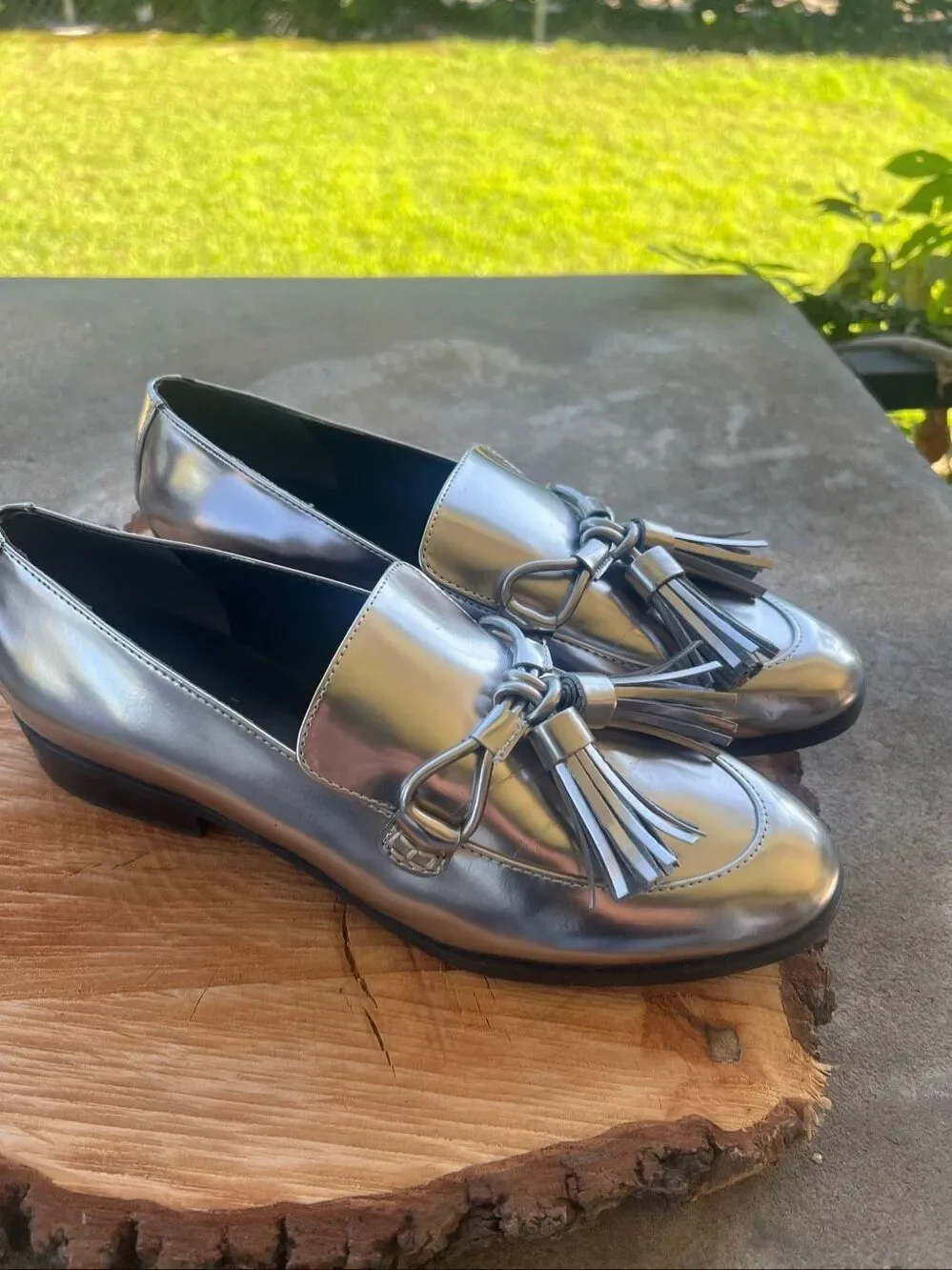 Marc Fisher Envy2 Metallic Silver Tassel Loafers Nwot Size 8
